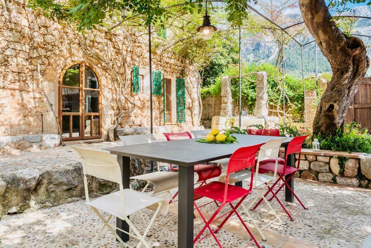 Busquera Villa *